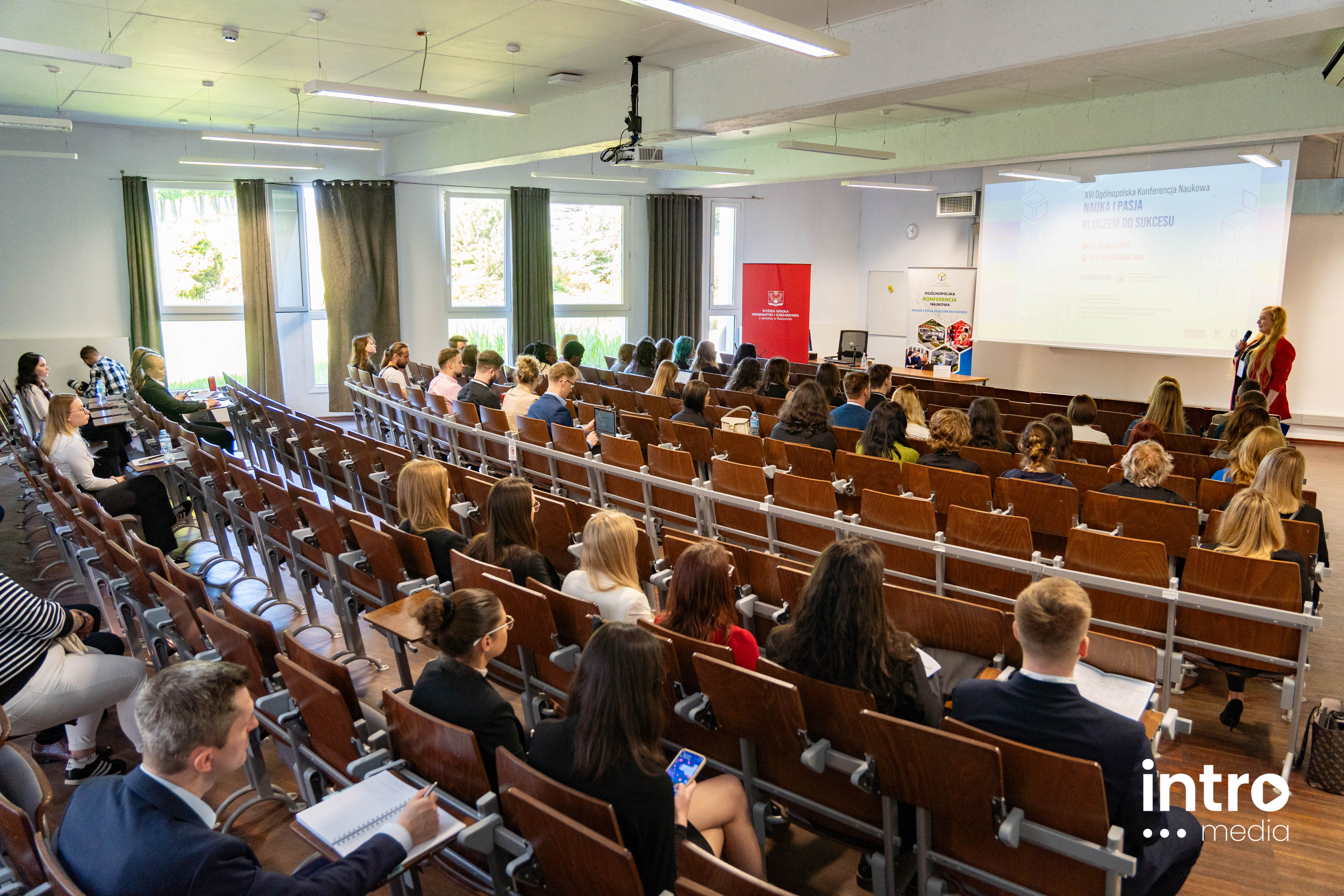 Różnorodne zajęcia, inspirujące doświadczenia i bezpośrednia komunikacja z wykładowcami oraz studentami – to wszystko czekało na uczniów podczas corocznego wydarzenia organizowanego przez UITM!