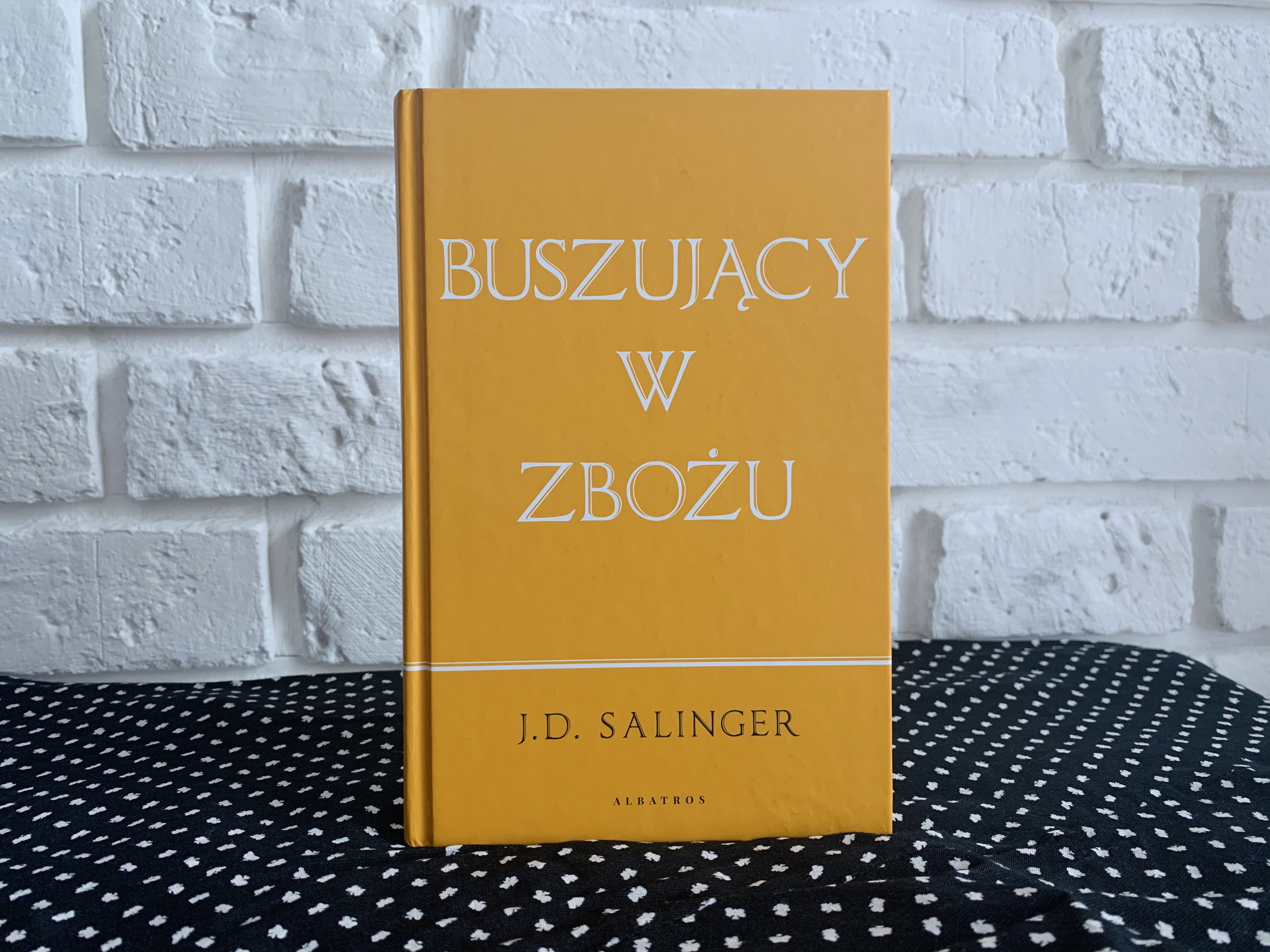 buszujacy w zbozu sb