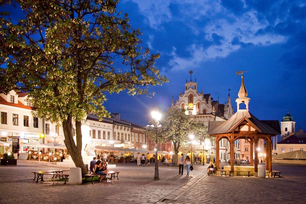 rzeszowski rynek mniejsza wersja